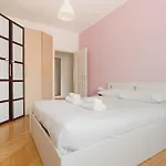 Appartement Guesthost - Cozy Flat Near Gorla M1 *
