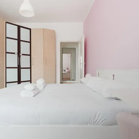Guesthost - Cozy Flat Near Gorla M1 Appartamento Milano